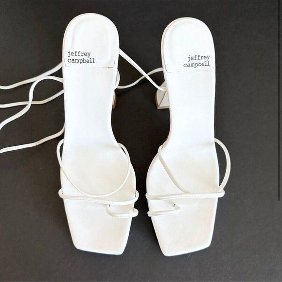 NWOT RARE Jeffrey Campbell Lace Up Flat Sandals in White Size 7.5 - Picture 4 of 10